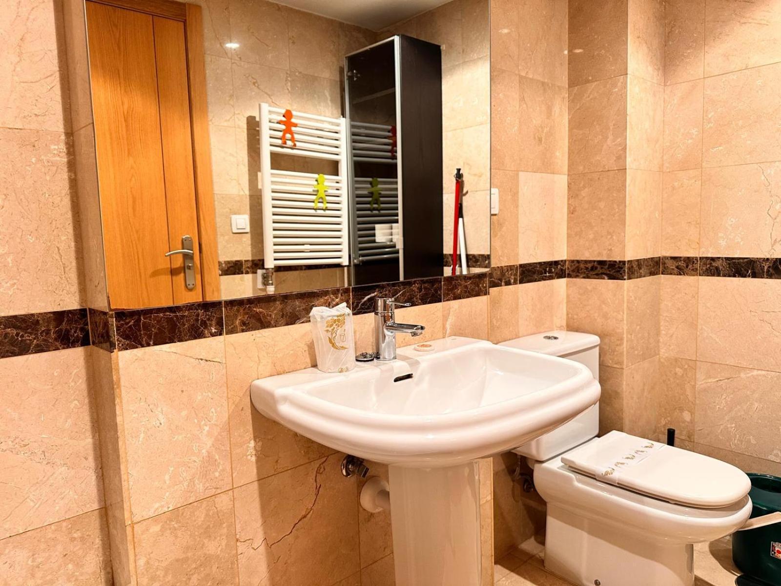Centrico Apartamento Irmandinos Con Garaje - Homeygalicia Vigo Exterior foto